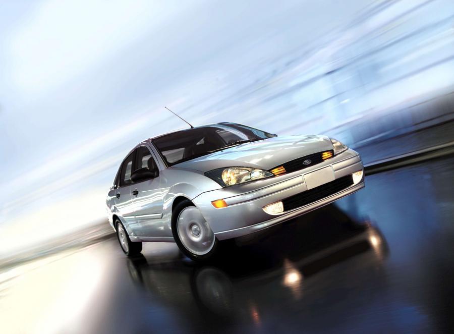  Ford Focus Saloon 1999 года  (фото 24 из 53)